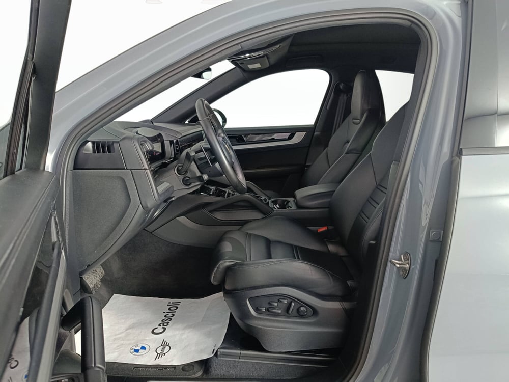 Porsche Cayenne usata a Ascoli Piceno (9)