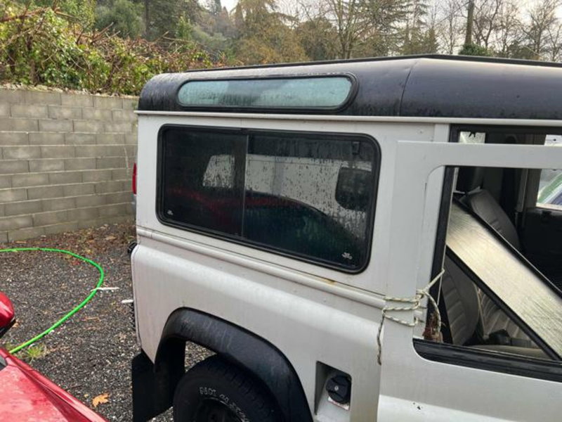 Land Rover Defender usata a Lucca (8)