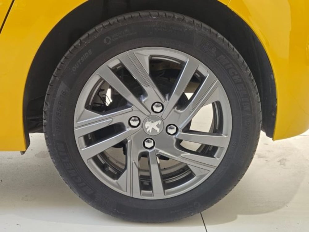 Peugeot 208 usata a Napoli (18)
