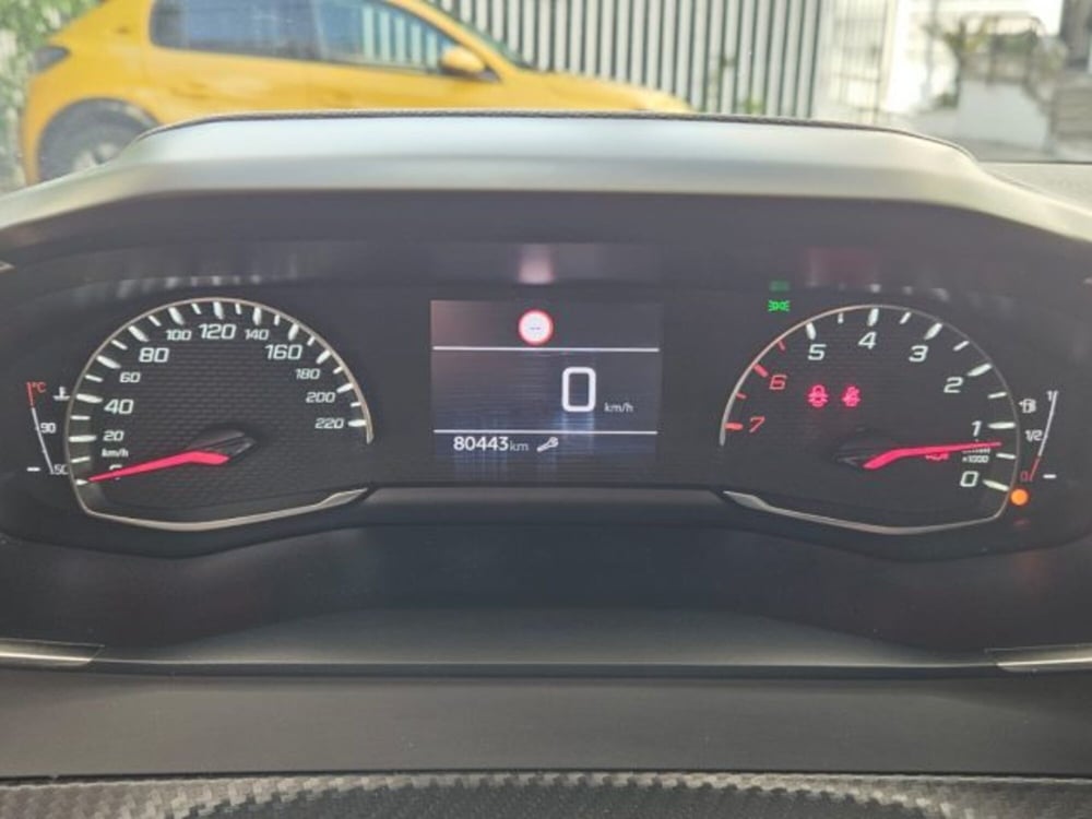 Peugeot 208 usata a Napoli (20)