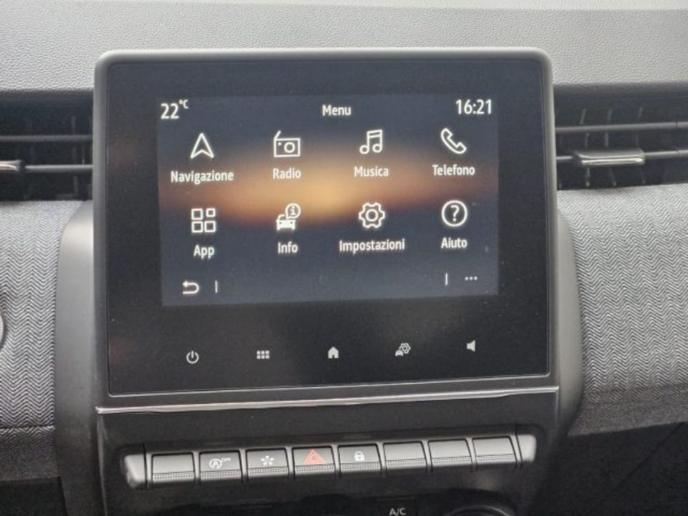 Renault Clio nuova a Napoli (20)