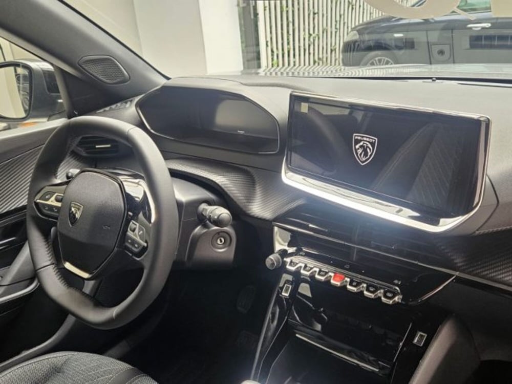 Peugeot 2008 nuova a Napoli (14)