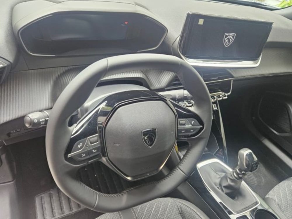 Peugeot 2008 nuova a Napoli (15)