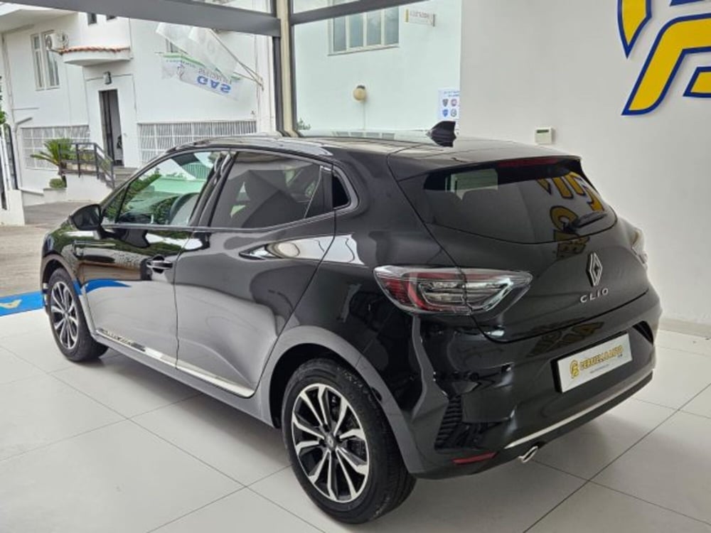 Renault Clio nuova a Napoli (8)