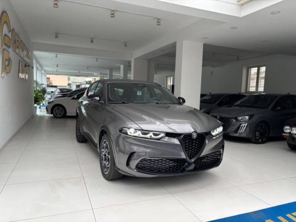 Alfa Romeo Tonale nuova a Napoli (4)