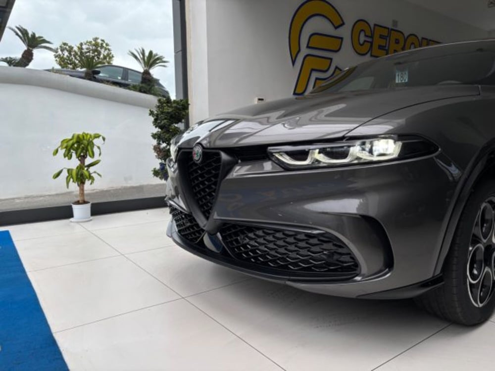 Alfa Romeo Tonale nuova a Napoli (7)