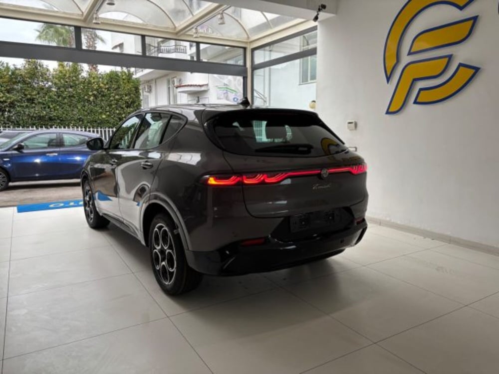 Alfa Romeo Tonale nuova a Napoli (9)