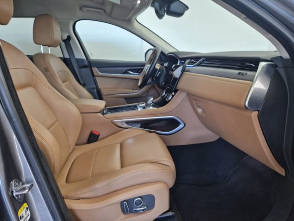 Jaguar F-Pace usata a Modena (3)