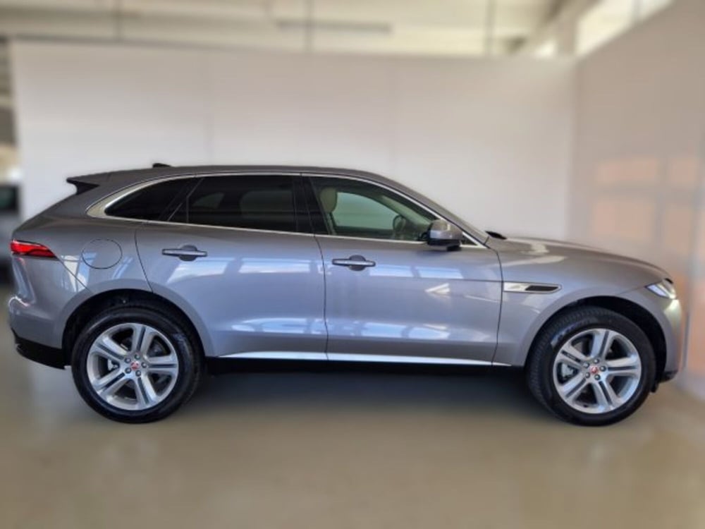 Jaguar F-Pace usata a Modena (6)