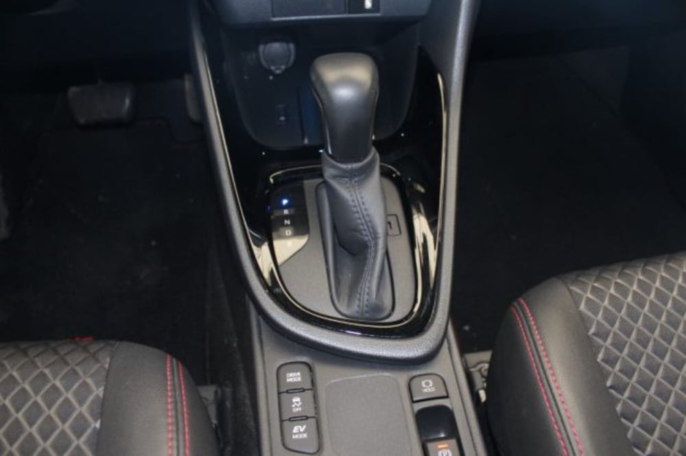 Toyota Yaris usata a Roma (16)
