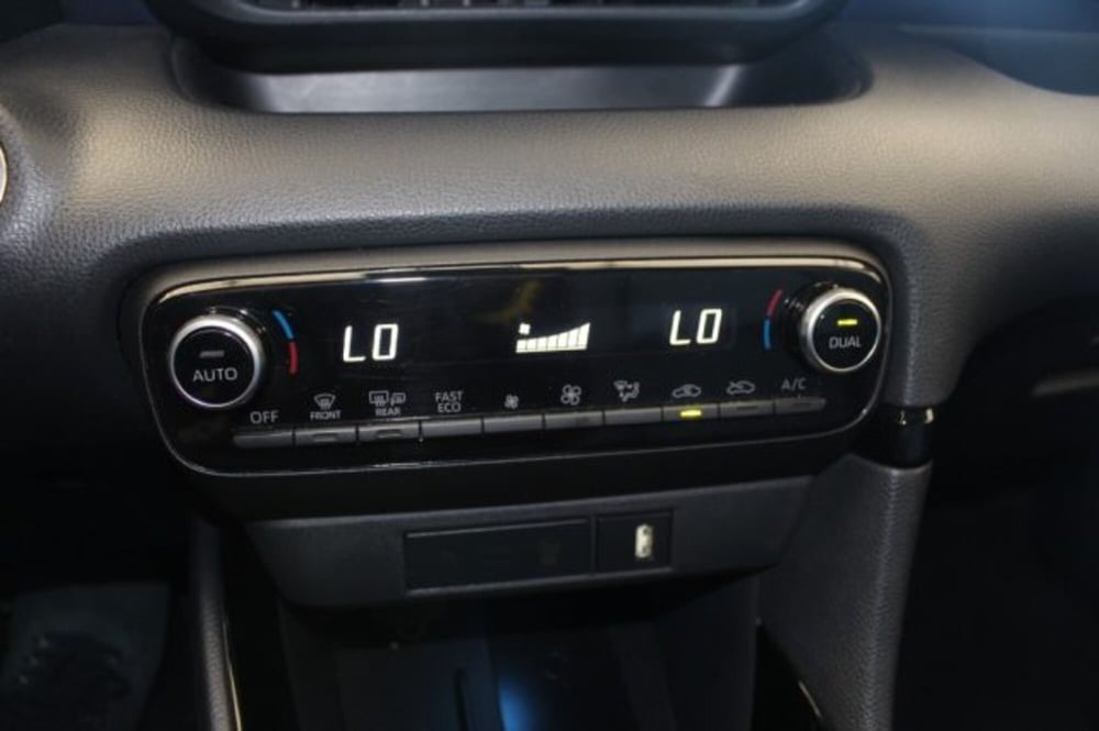 Toyota Yaris usata a Roma (20)