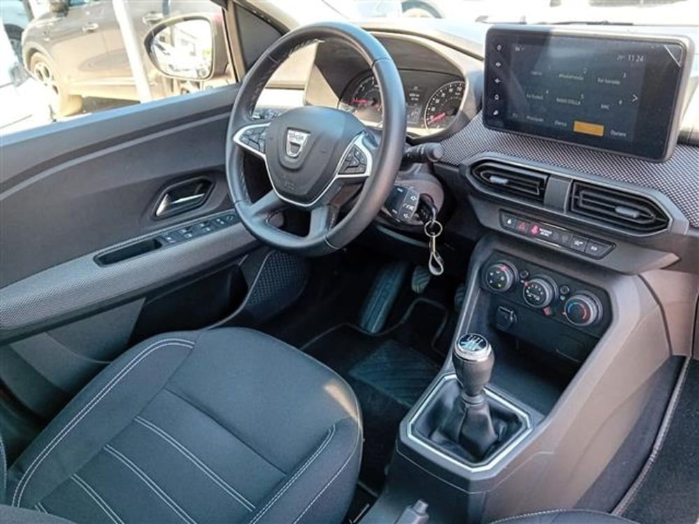 Dacia Sandero usata a Firenze (9)