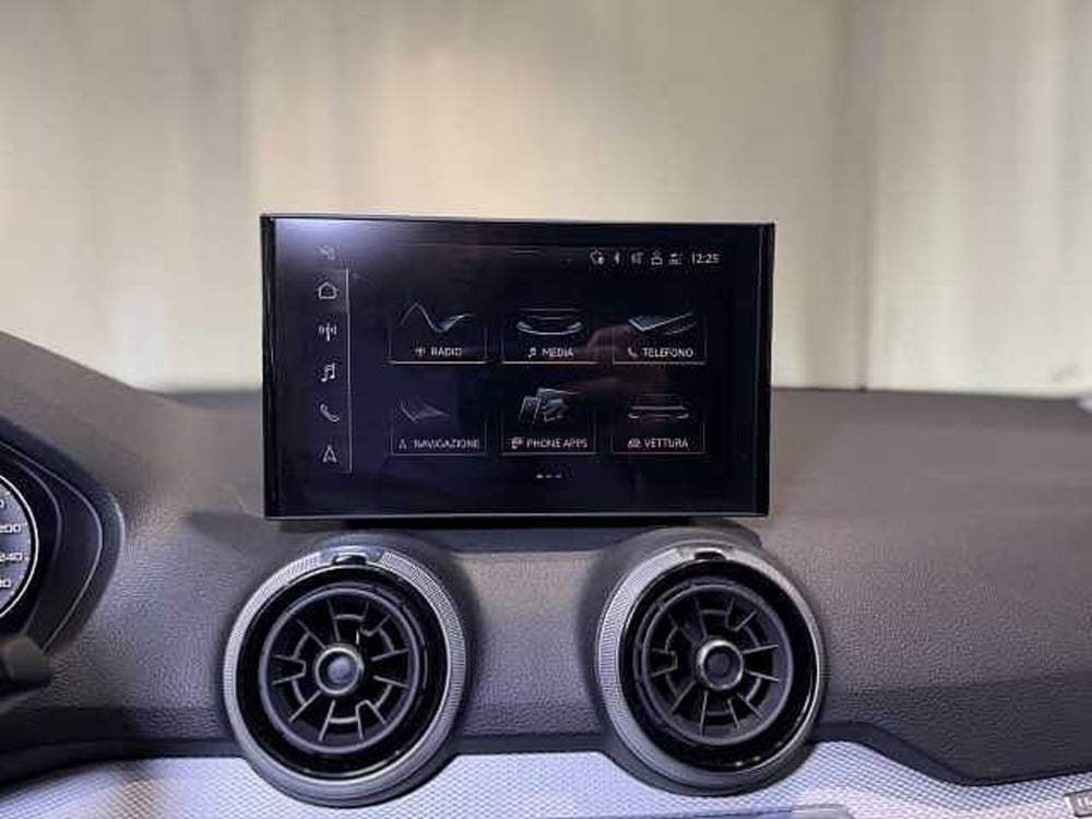 Audi Q2 usata a Genova (9)