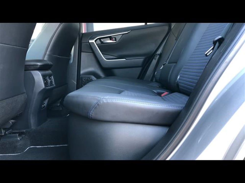 Toyota Rav4 usata a Parma (14)