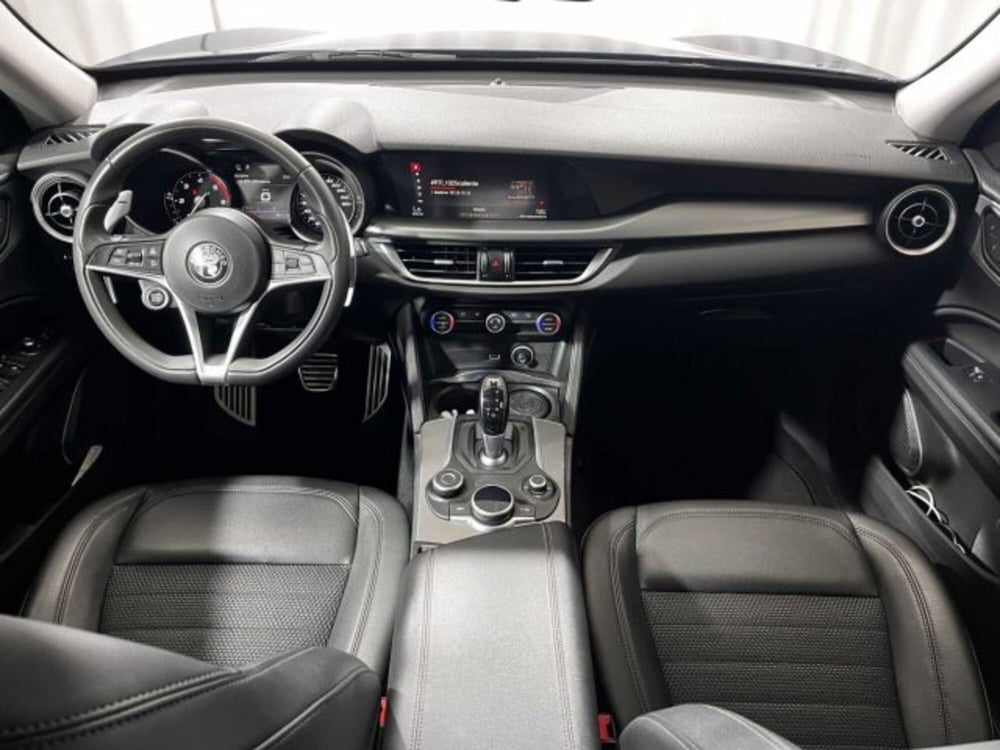 Alfa Romeo Stelvio usata a Sondrio (12)