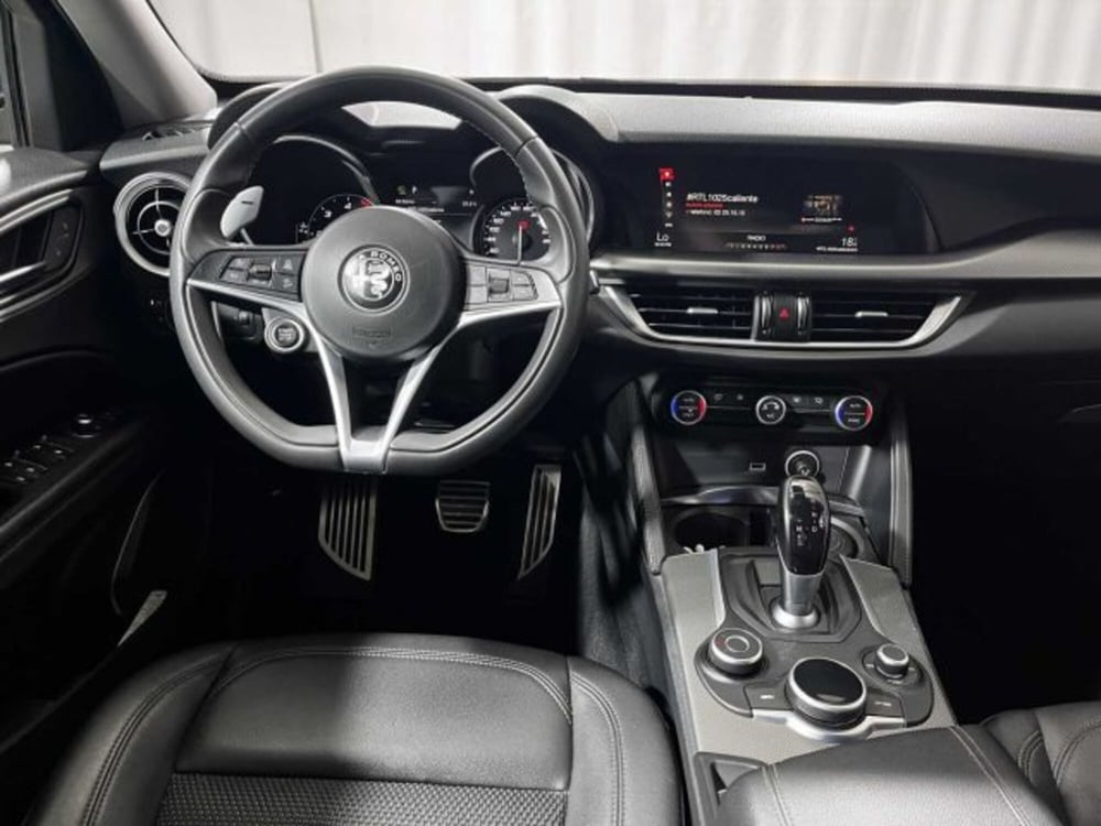 Alfa Romeo Stelvio usata a Sondrio (13)