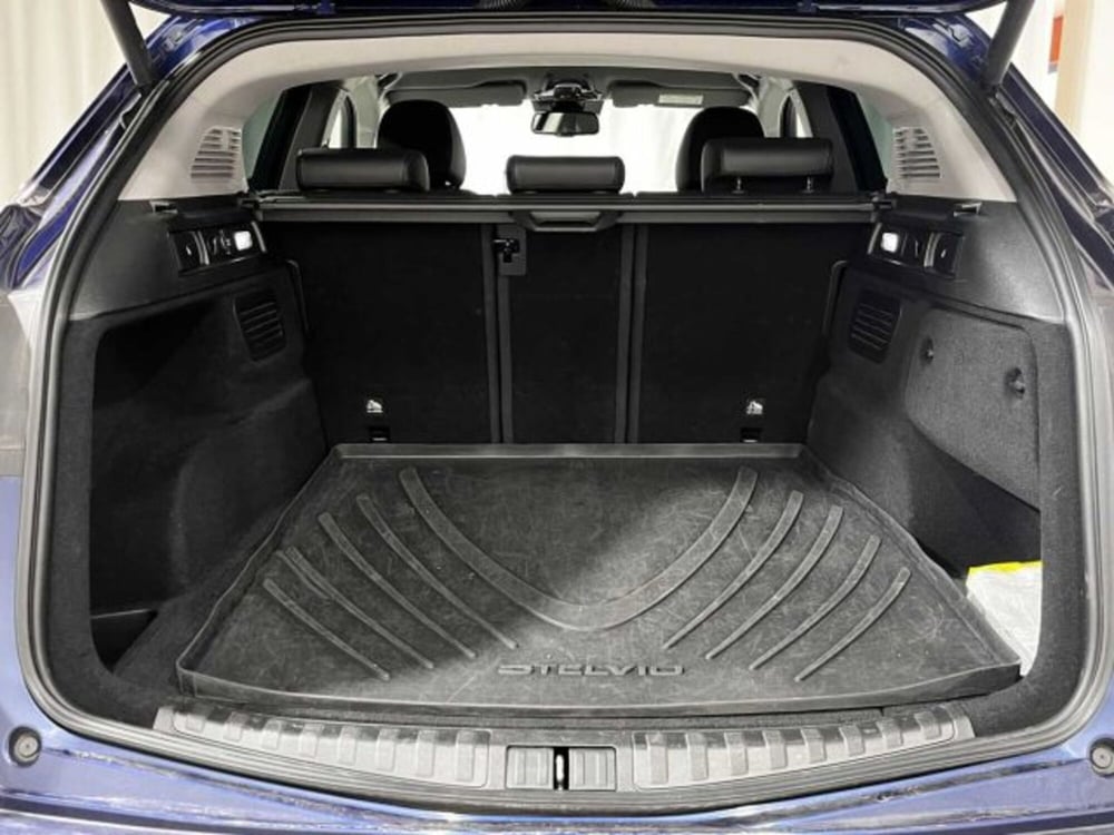 Alfa Romeo Stelvio usata a Sondrio (15)