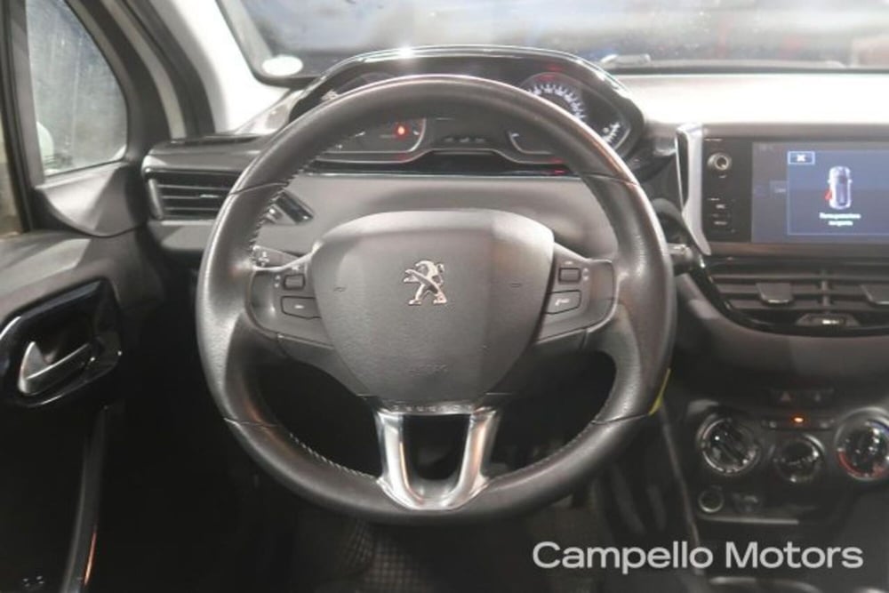 Peugeot 208 usata a Venezia (8)