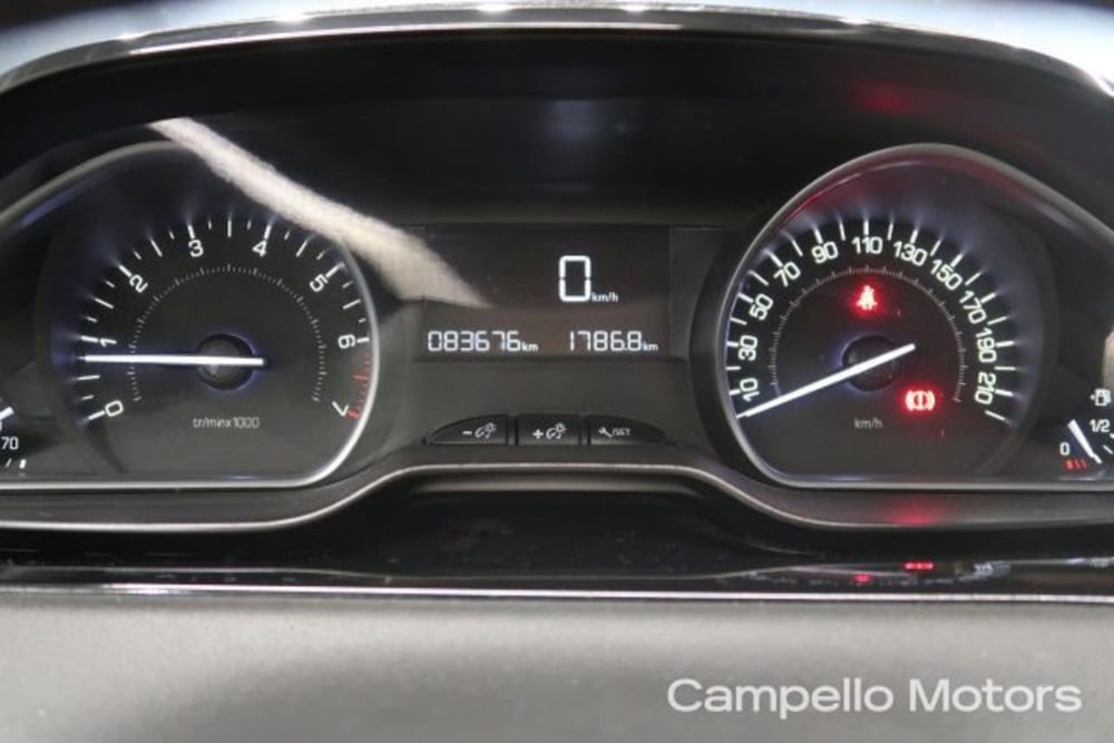 Peugeot 208 usata a Venezia (9)