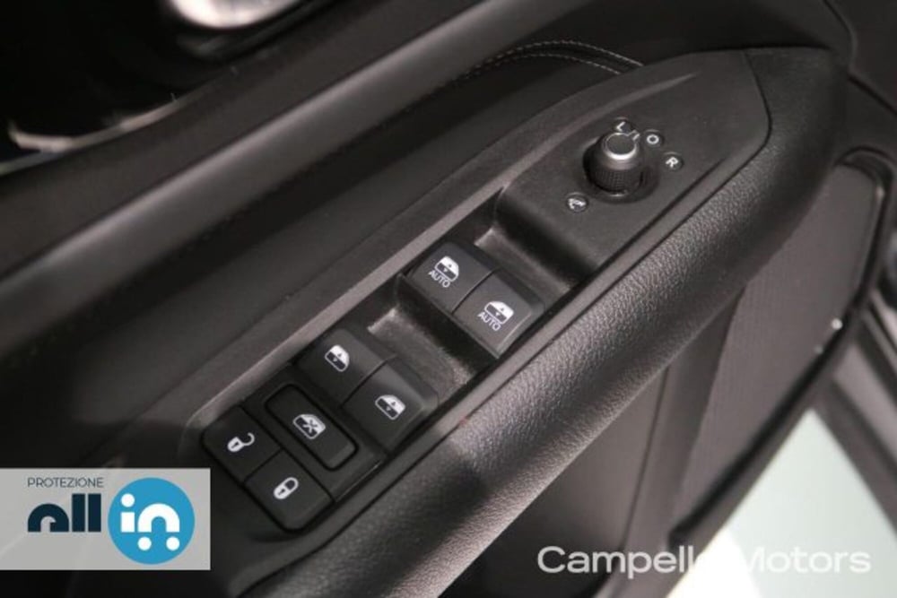 Jeep Compass usata a Venezia (18)