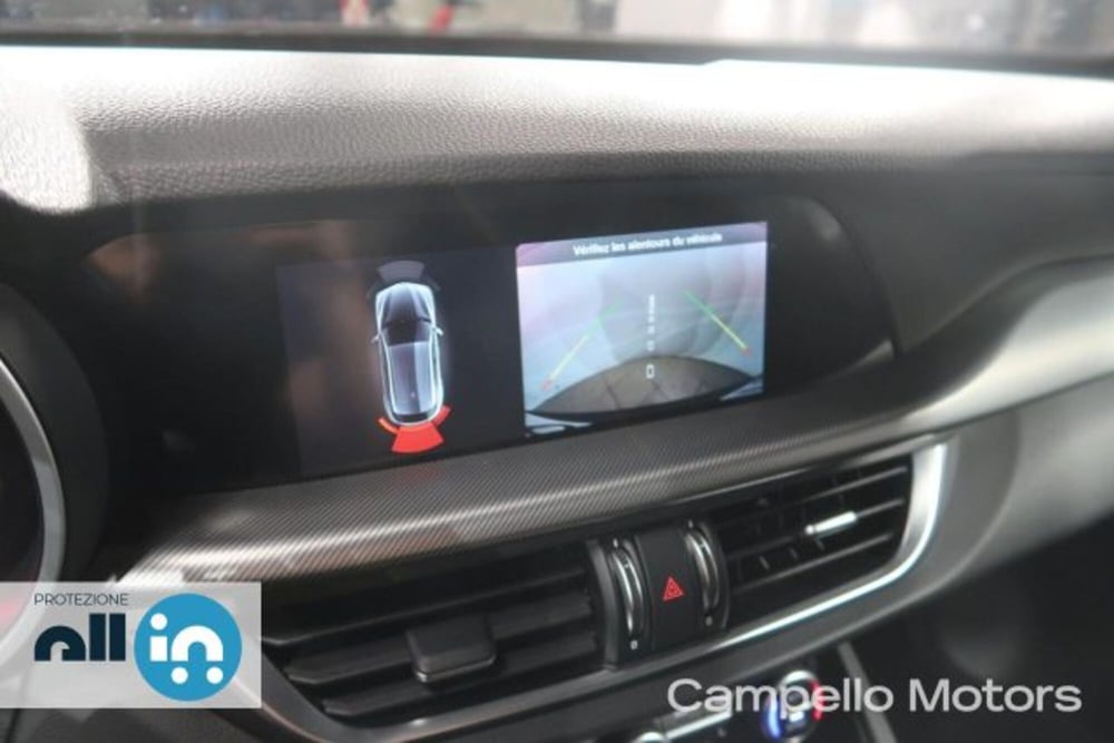 Alfa Romeo Stelvio usata a Venezia (12)