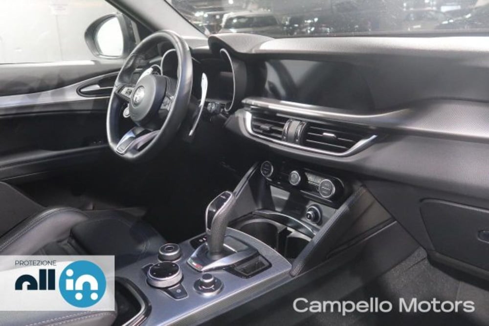 Alfa Romeo Stelvio usata a Venezia (15)