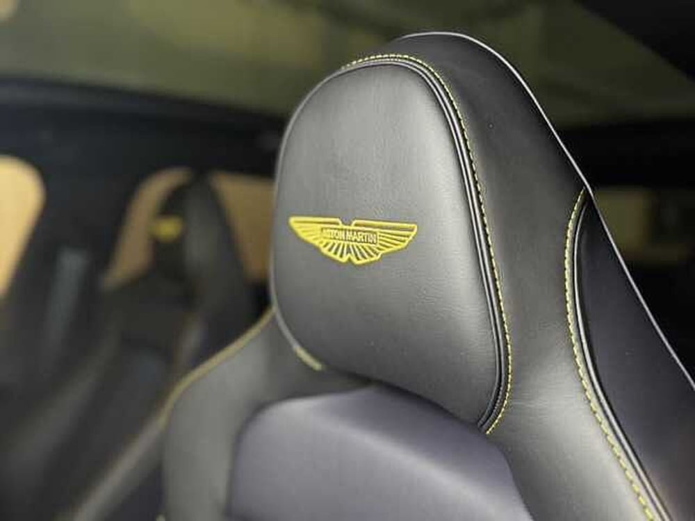 Aston Martin DBX707 usata a Genova (14)