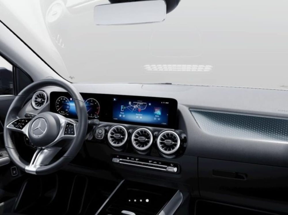 Mercedes-Benz GLA SUV nuova a Verona (7)