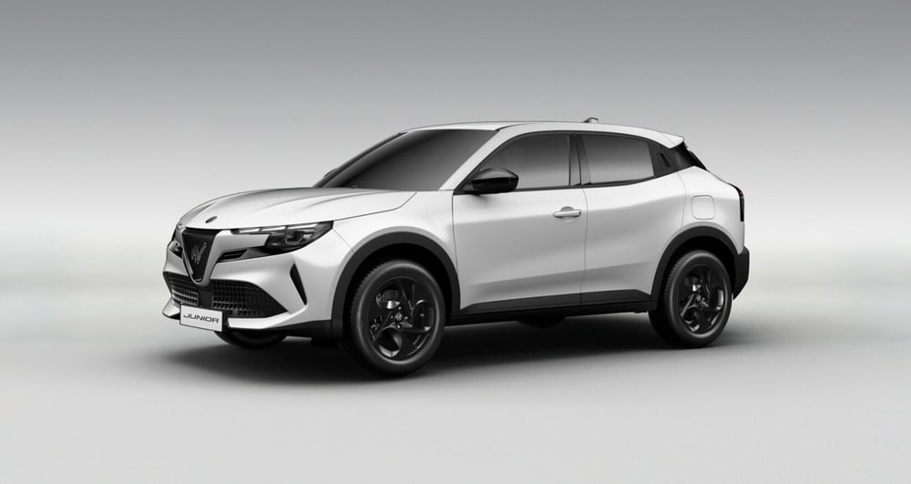 Alfa Romeo Junior nuova a Bari (5)
