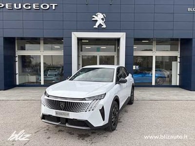 Peugeot 3008 1.2 hybrid Allure 145cv e-dcs6 nuova a Tavagnacco