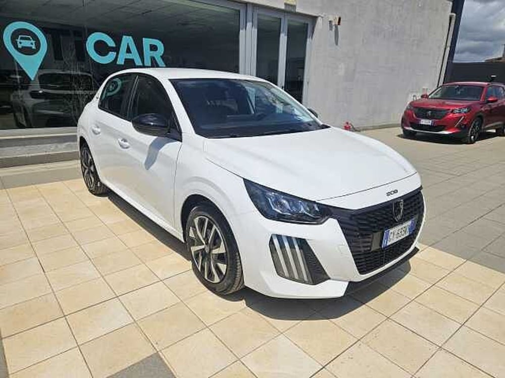 Peugeot 208 nuova a Catania (2)