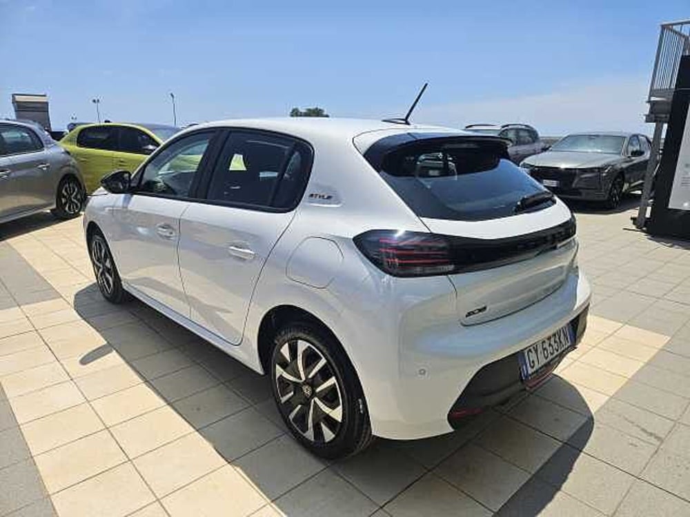 Peugeot 208 nuova a Catania (5)