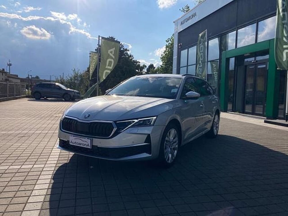 Skoda Octavia Station Wagon nuova a Novara
