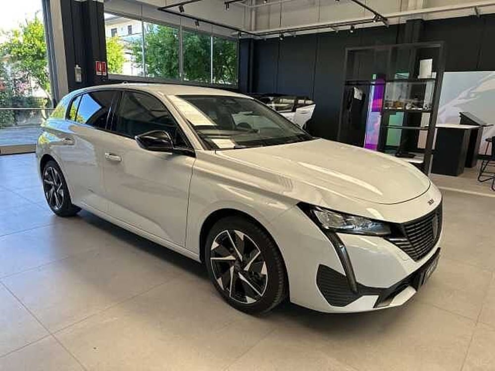 Peugeot 308 nuova a Ravenna (4)