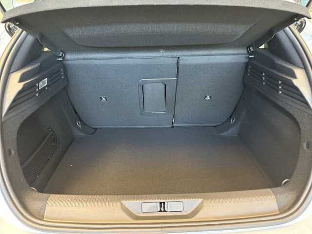 Peugeot 308 nuova a Ravenna (7)