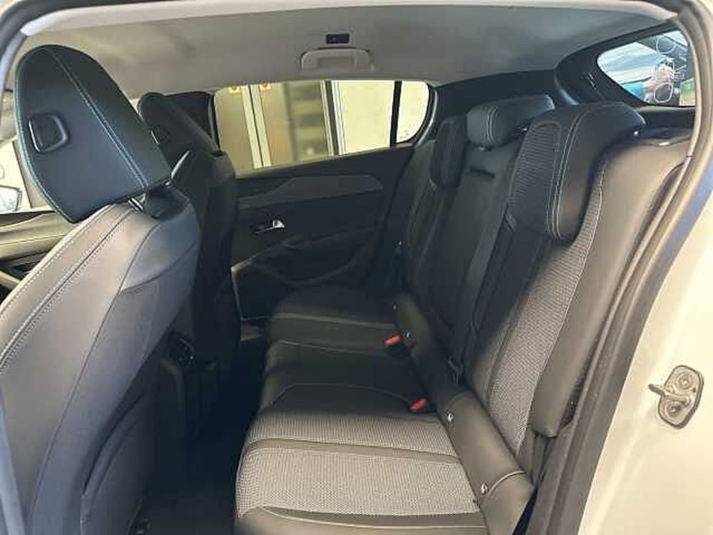 Peugeot 308 nuova a Ravenna (19)