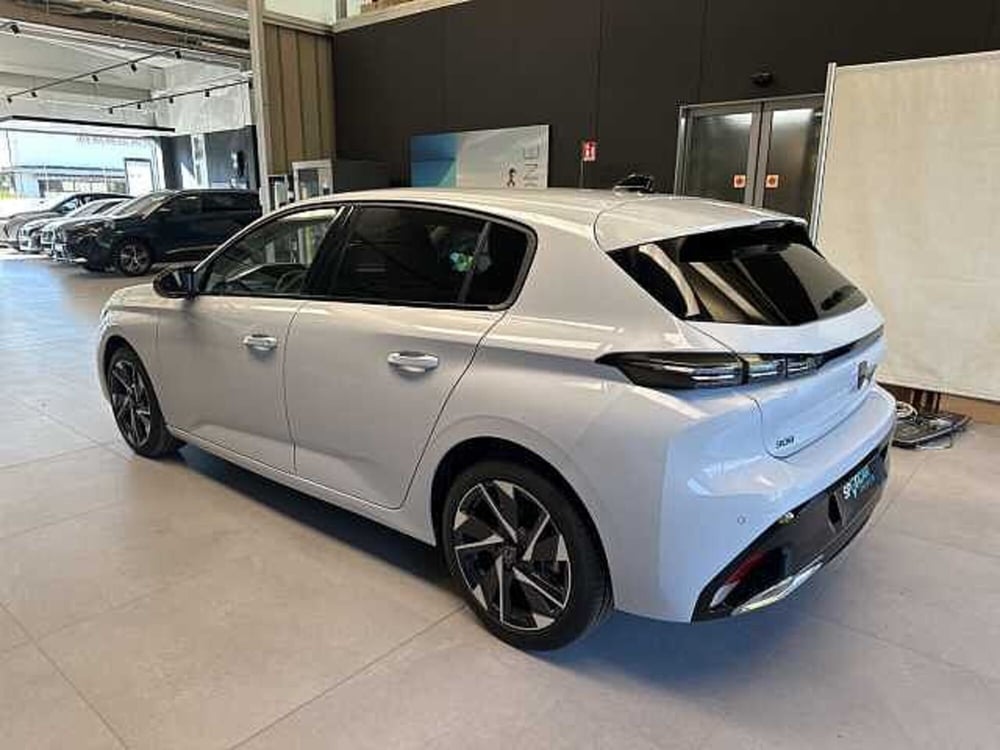 Peugeot 308 nuova a Ravenna (2)