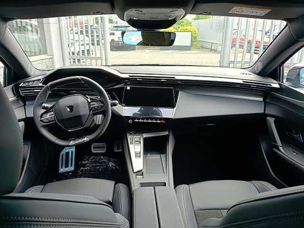 Peugeot 308 SW nuova a Milano (13)