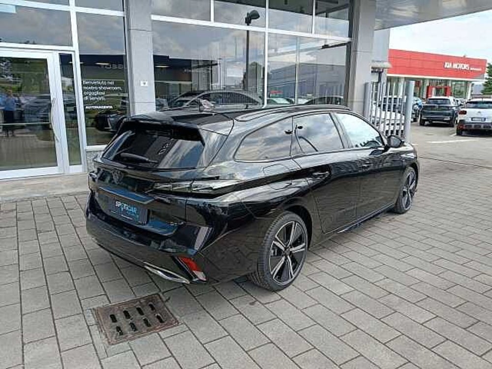 Peugeot 308 SW nuova a Milano (8)