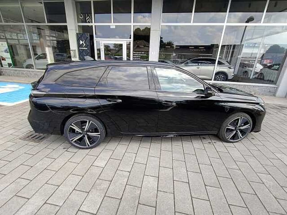 Peugeot 308 SW nuova a Milano (9)