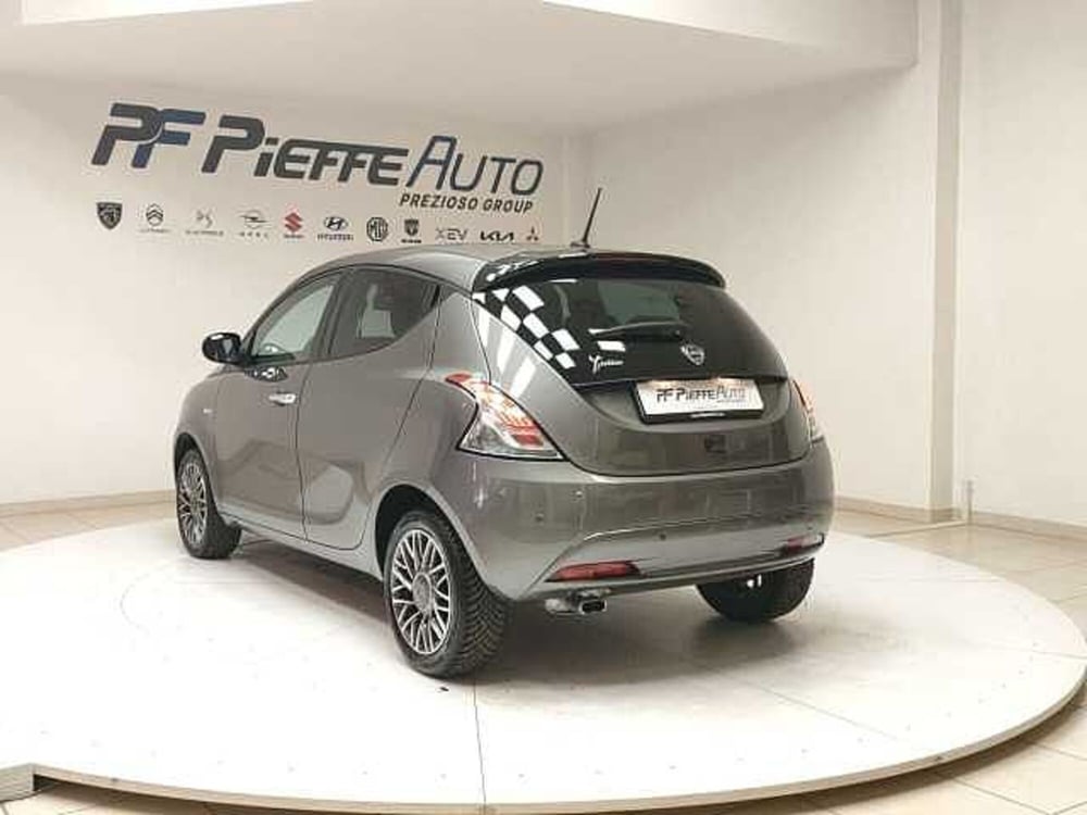 Lancia Ypsilon usata a Teramo (3)
