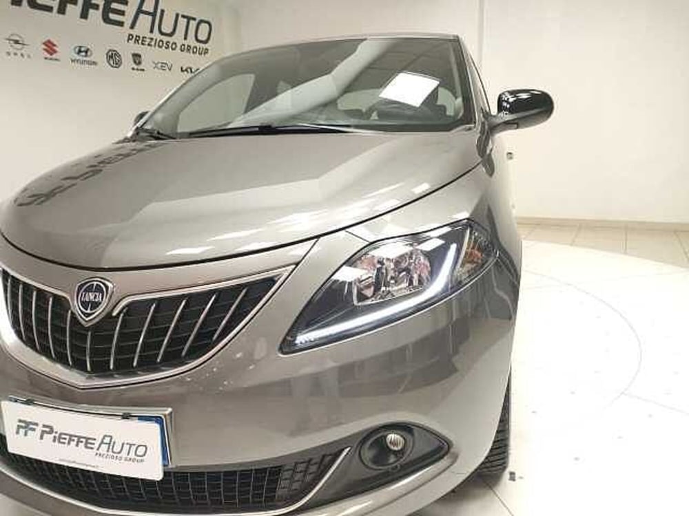 Lancia Ypsilon usata a Teramo (8)