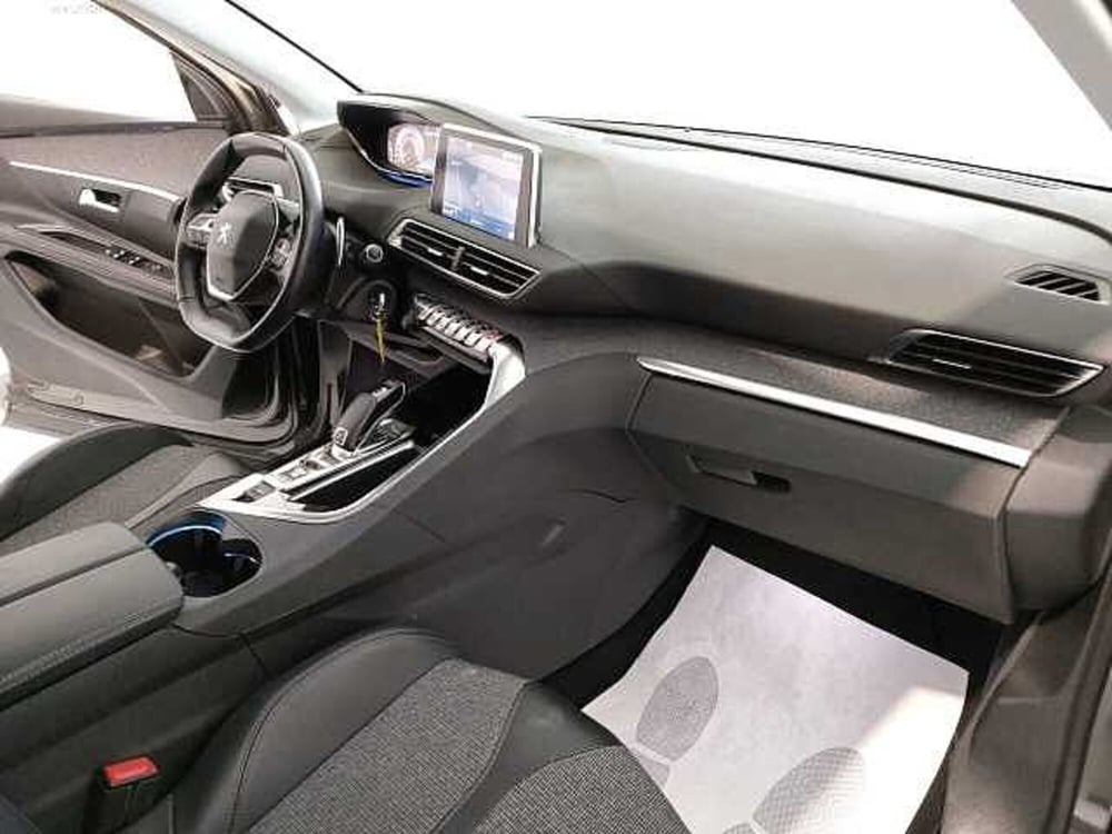 Peugeot 3008 usata a Teramo (12)