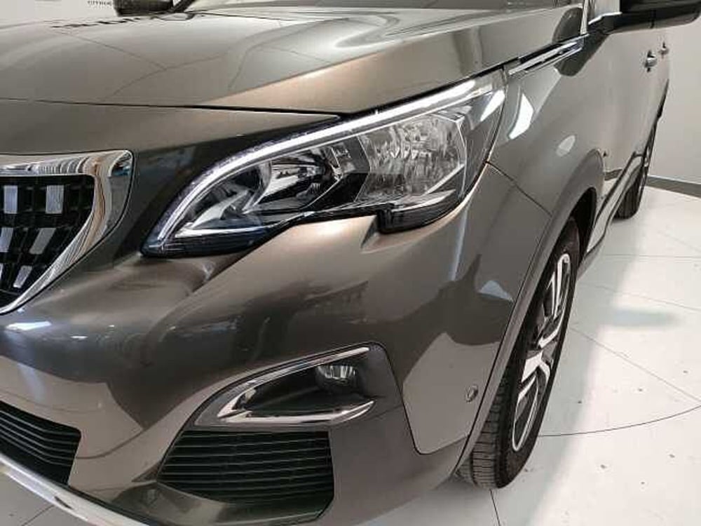 Peugeot 3008 usata a Teramo (9)
