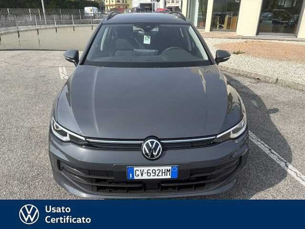 Volkswagen Golf Variant nuova a Vicenza (4)