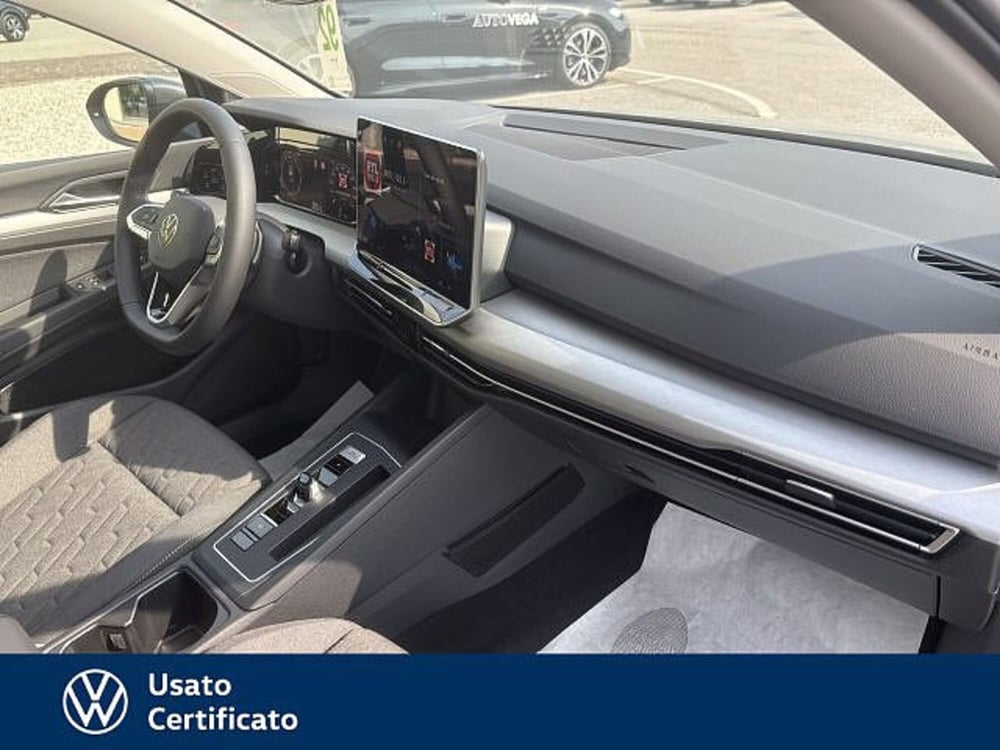 Volkswagen Golf Variant nuova a Vicenza (6)