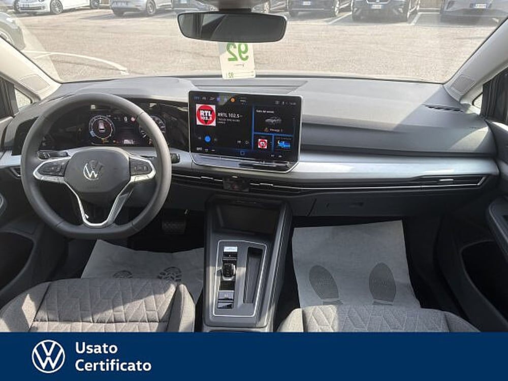 Volkswagen Golf Variant nuova a Vicenza (9)