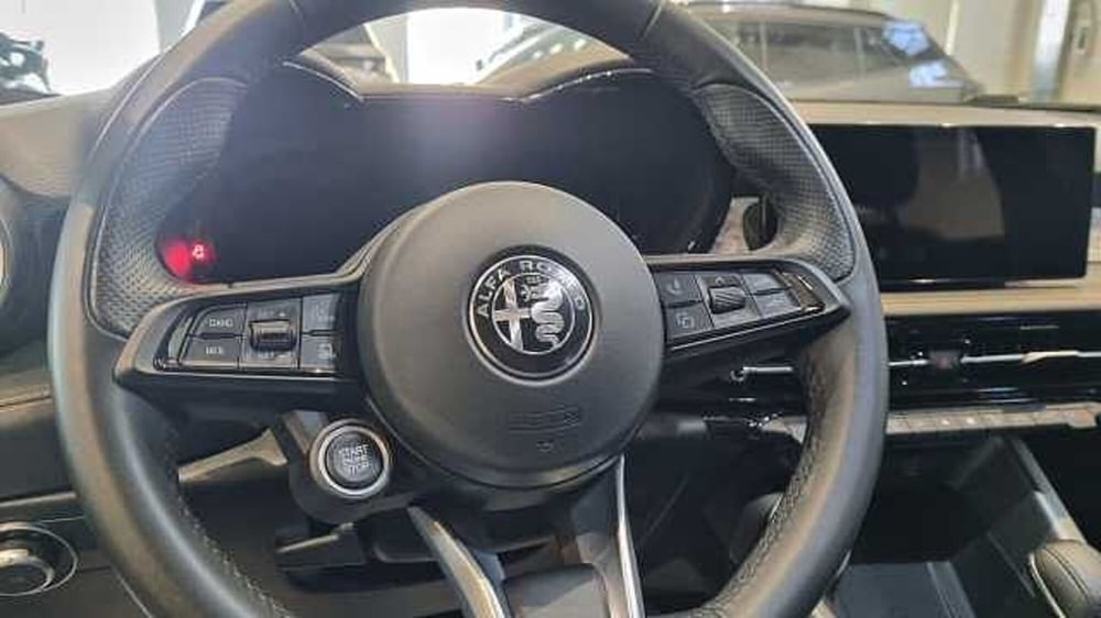 Alfa Romeo Tonale usata a Milano (7)