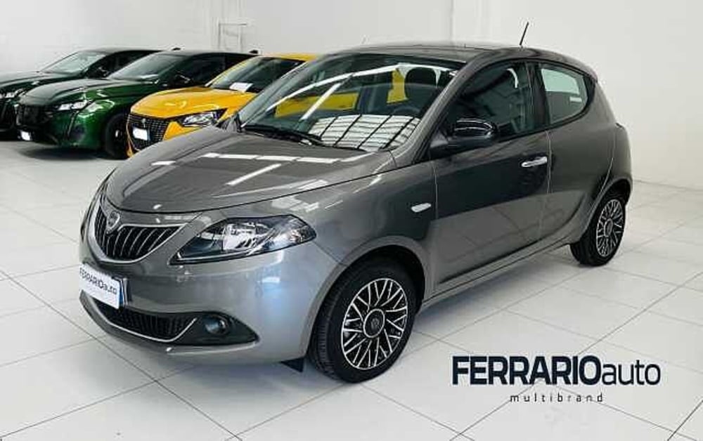 Lancia Ypsilon usata a Milano