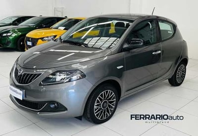 Lancia Ypsilon 1.0 FireFly 5 porte S&amp;S Hybrid Ecochic UnYca del 2024 usata a Castano Primo
